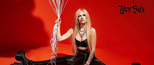 Download Avril Lavigne Ft blackbear Love It When You Hate Me MP3 Download